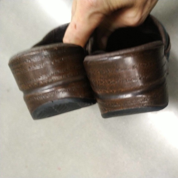 Retired Dansko Leather MULES: Blue W/ Brown Tassel: Women’s US 6.5 EU 37 - Picture 11 of 12